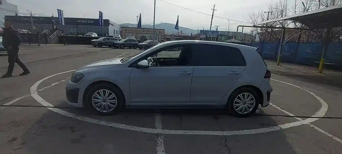 Volkswagen Golf 2013 года за 6 300 000 тг. в Алматы