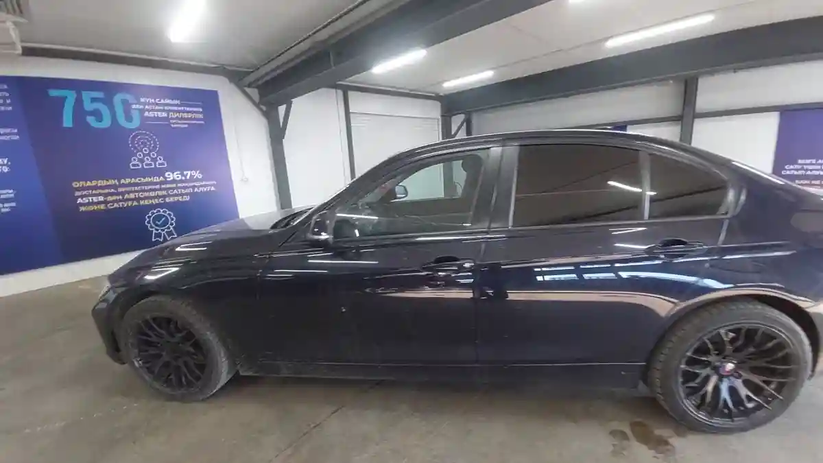 BMW 3 серии 2013 года за 9 000 000 тг. в Астана