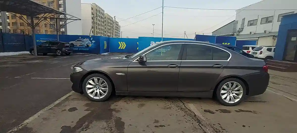 BMW 5 серии 2014 года за 8 000 000 тг. в Алматы