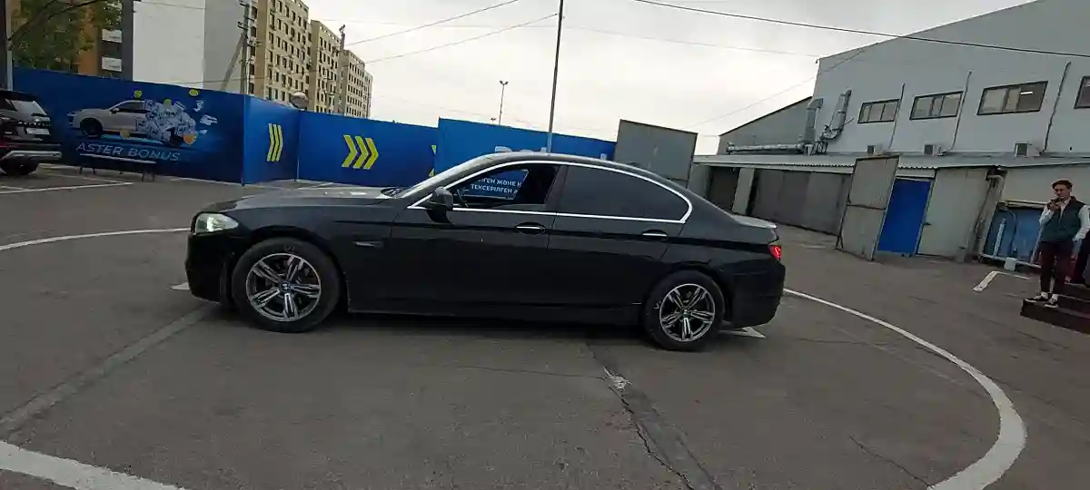 BMW 5 серии 2011 года за 8 000 000 тг. в Алматы