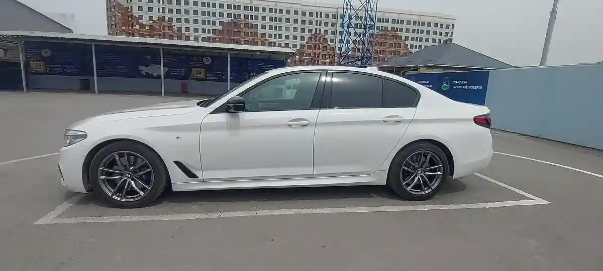 BMW 5 серии 2019 года за 25 000 000 тг. в Шымкент