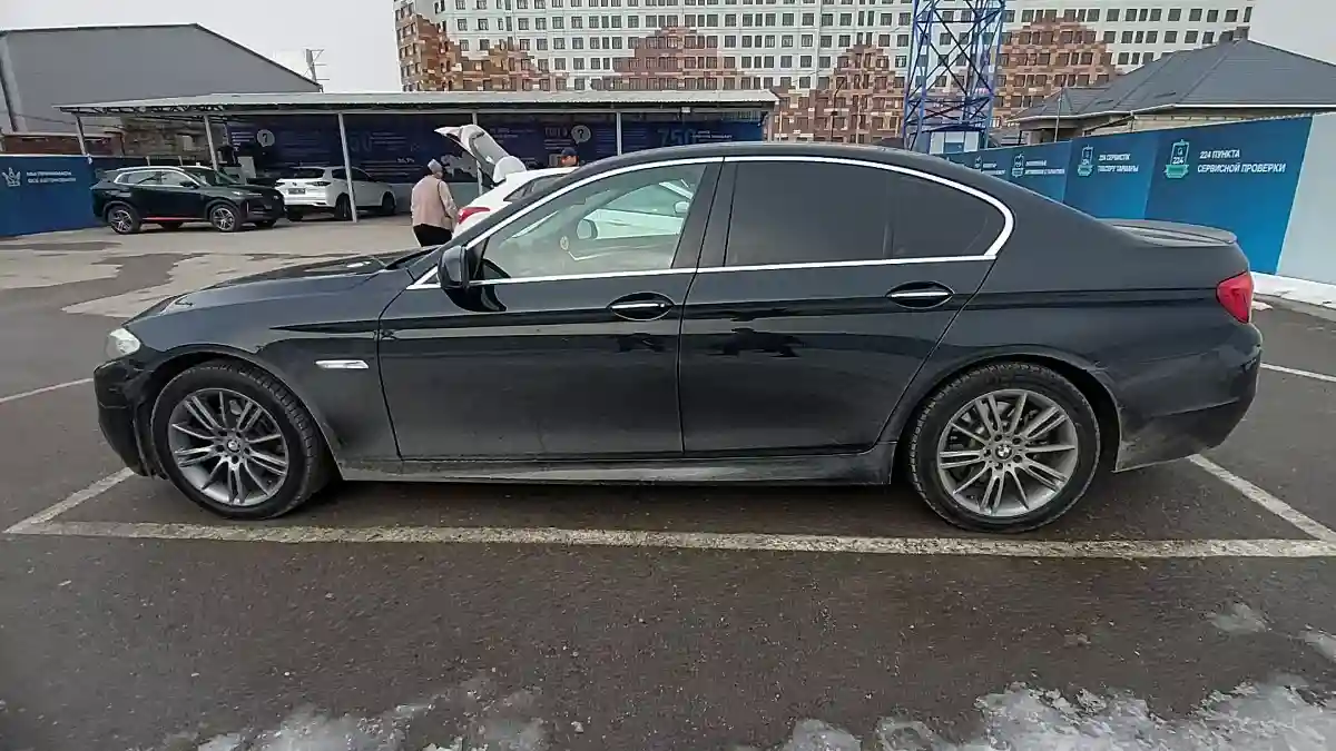 BMW 5 серии 2013 года за 12 000 000 тг. в Шымкент