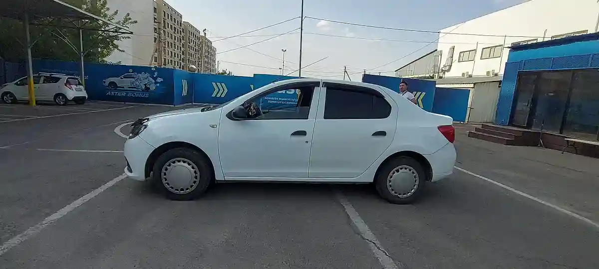 Renault Logan 2015 года за 2 800 000 тг. в Алматы