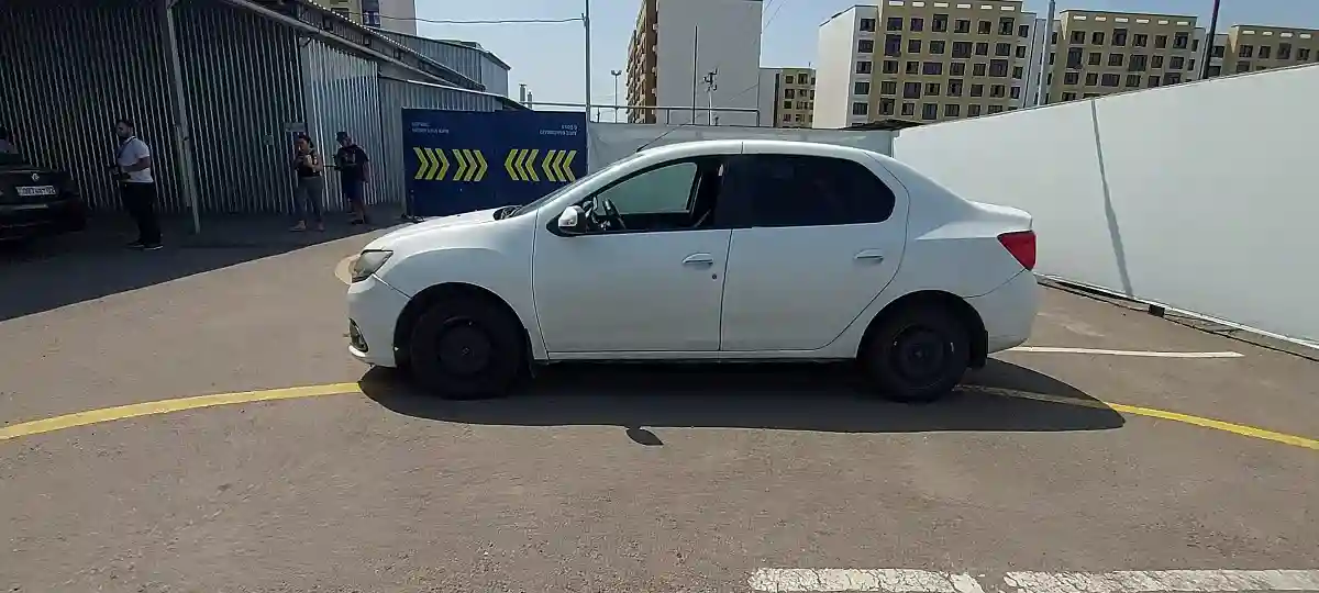 Renault Logan 2015 года за 3 500 000 тг. в Алматы