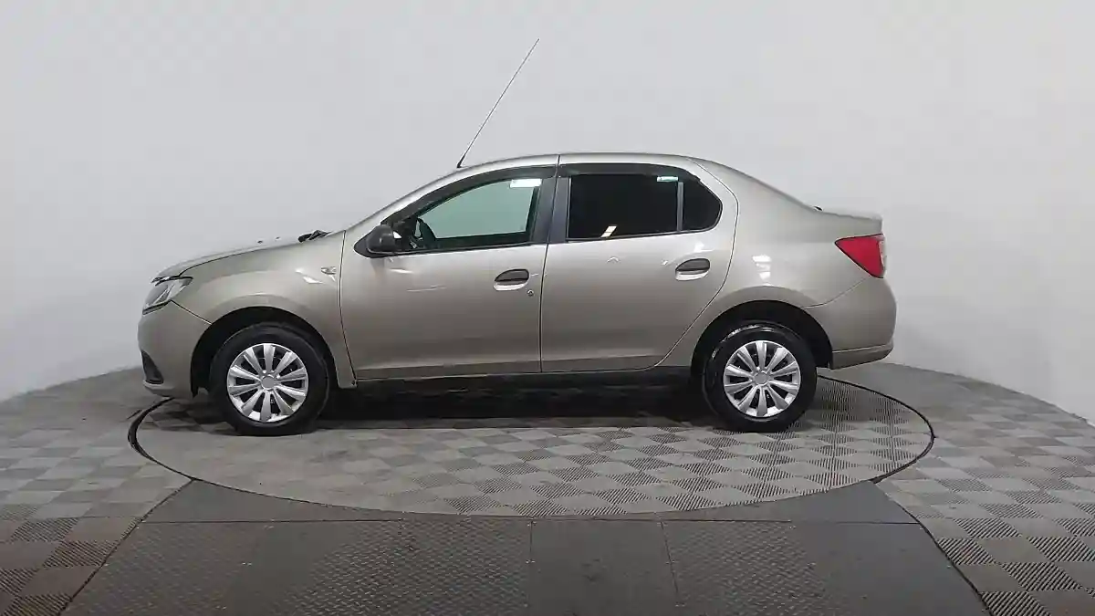 Renault Logan 2015 года за 3 000 000 тг. в Астана