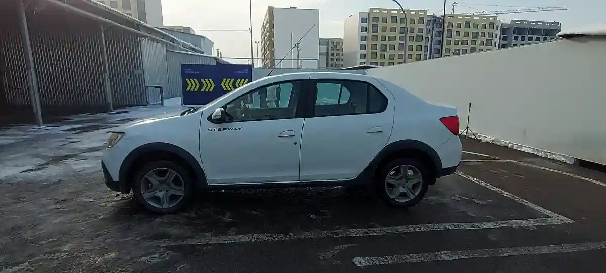 Renault Logan 2021 года за 8 000 000 тг. в Алматы
