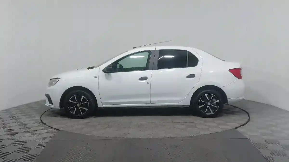Renault Logan 2018 года за 3 390 000 тг. в Астана