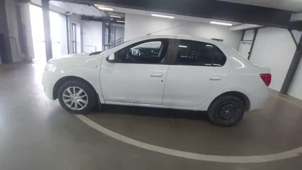 Renault Logan 2020 года за 5 000 000 тг. в Астана