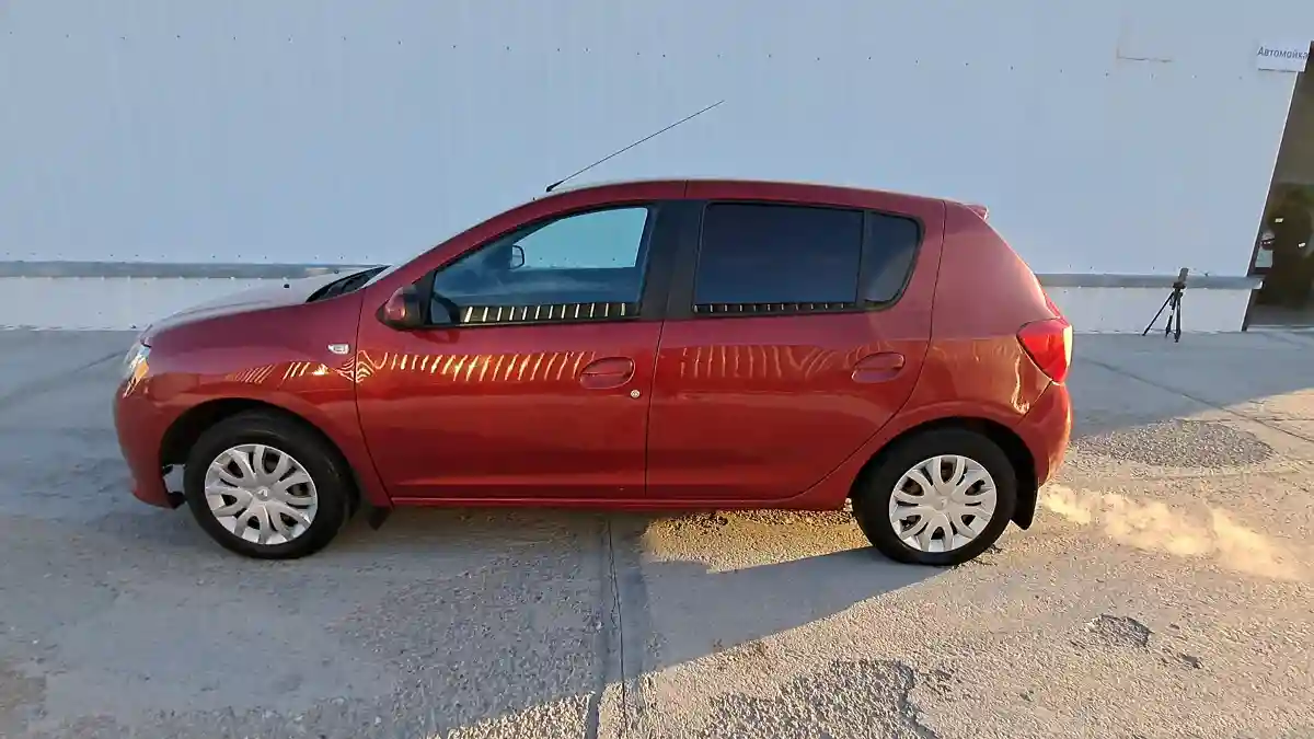 Renault Sandero 2014 года за 2 750 000 тг. в Экибастуз