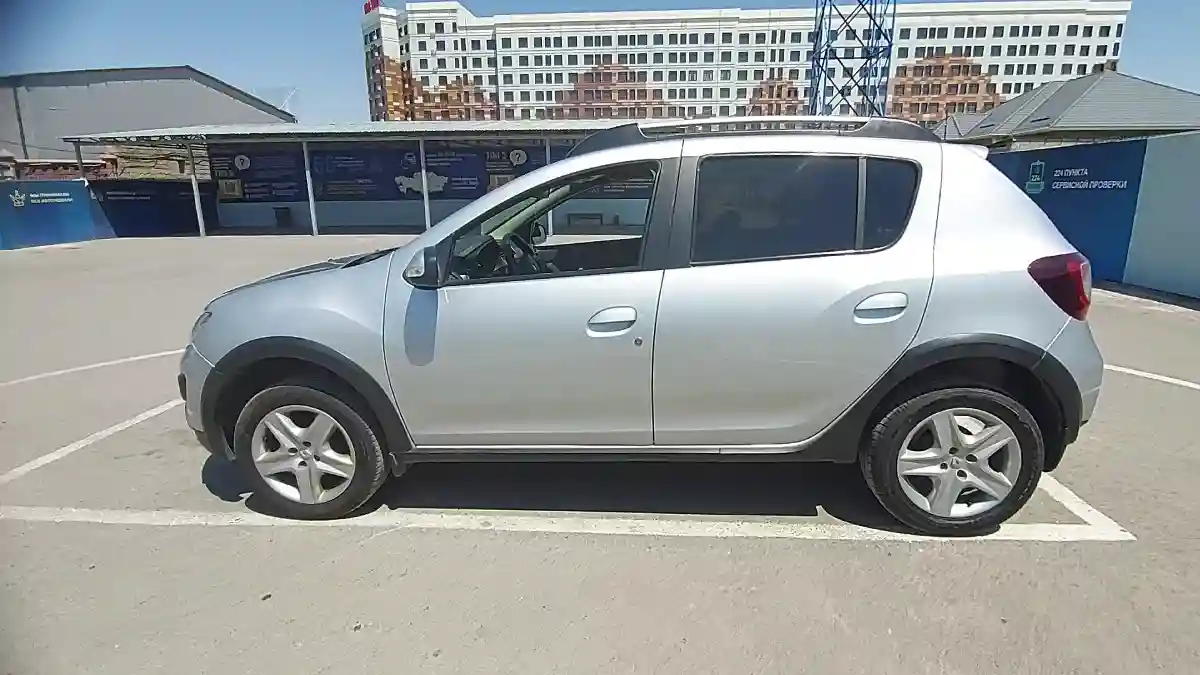 Renault Sandero 2015 года за 5 500 000 тг. в Шымкент