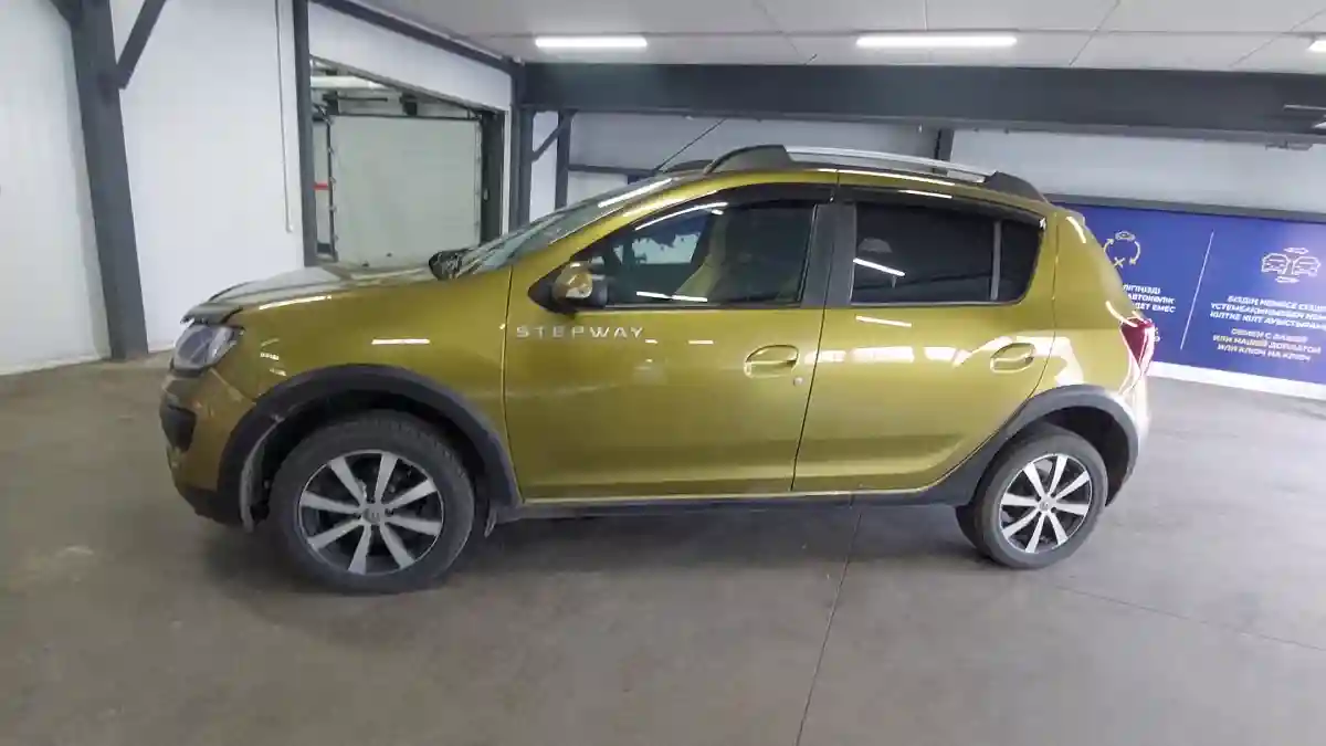 Renault Sandero 2015 года за 4 200 000 тг. в Астана