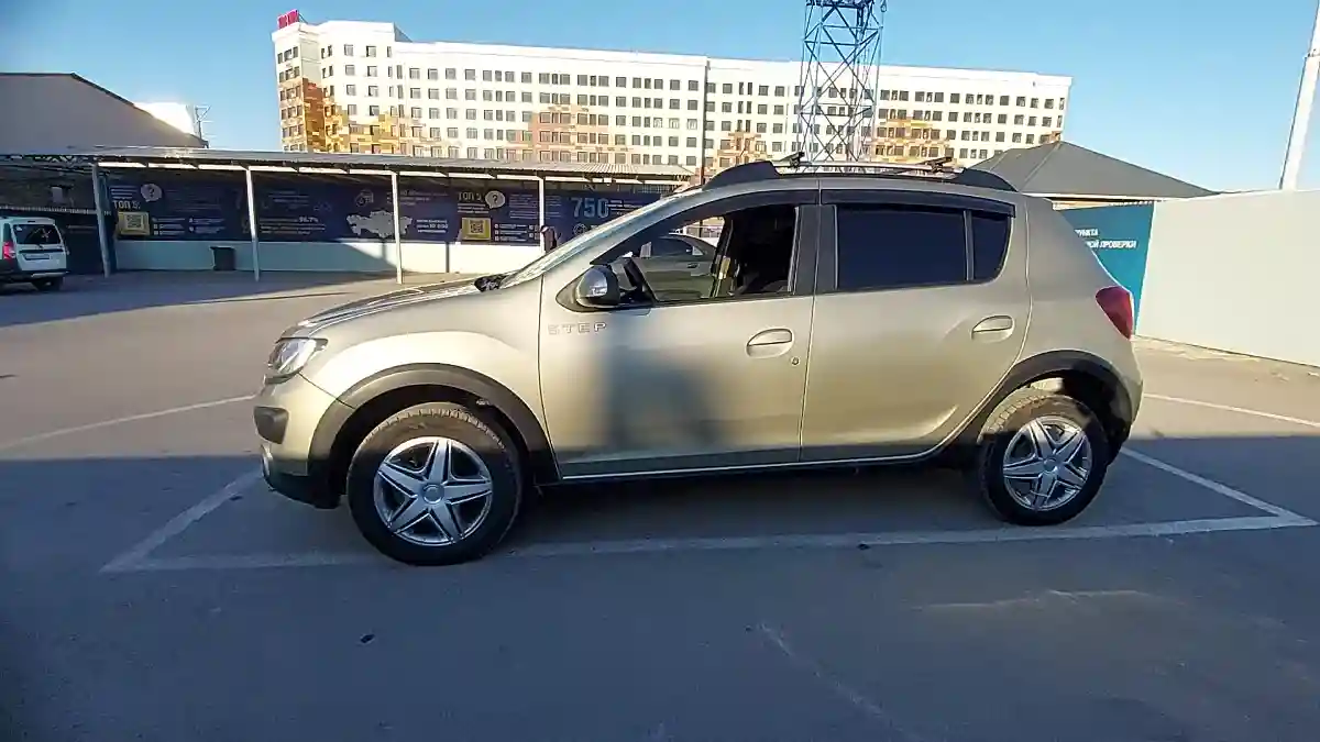 Renault Sandero 2015 года за 5 000 000 тг. в Шымкент