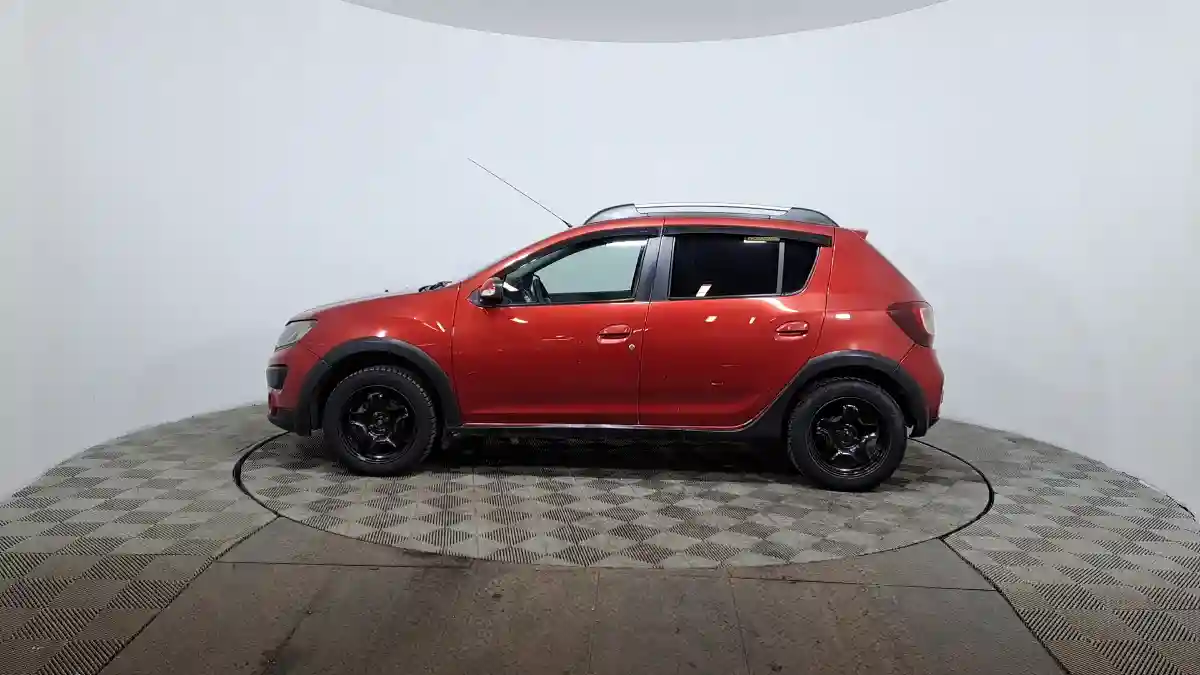 Renault Sandero 2014 года за 2 990 000 тг. в Астана