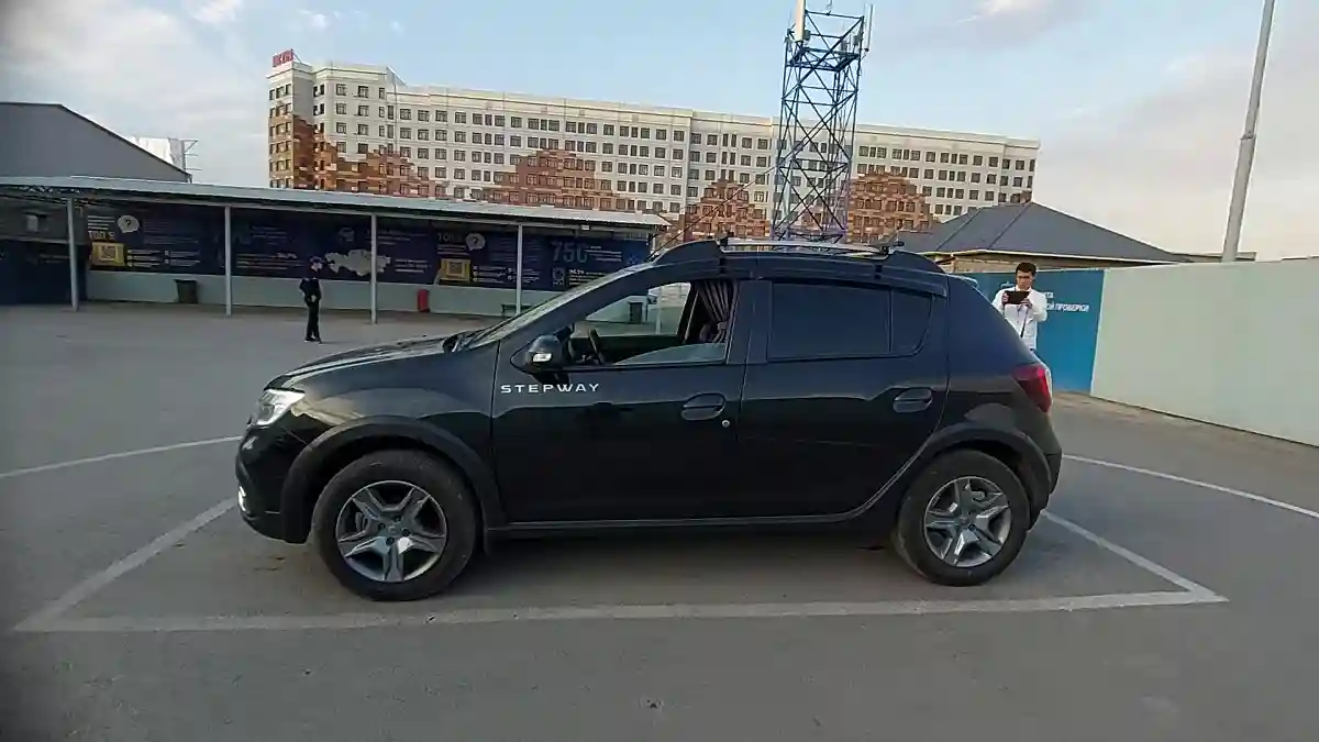 Renault Sandero 2020 года за 6 500 000 тг. в Шымкент