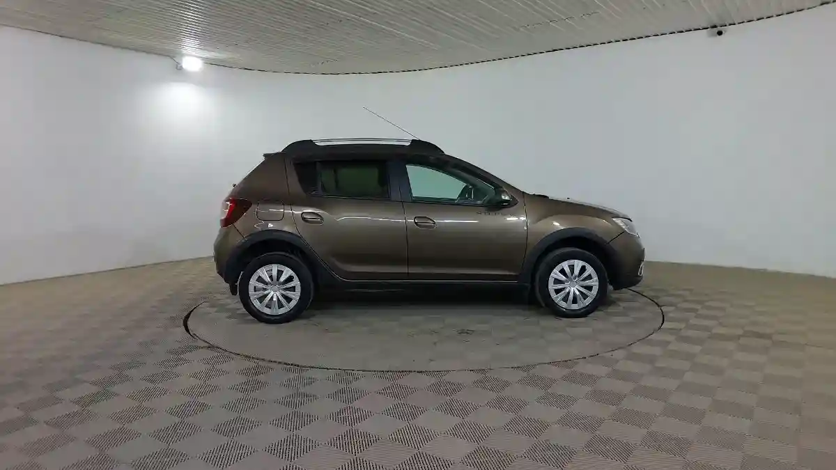 Renault Sandero 2021 года за 5 800 000 тг. в Шымкент