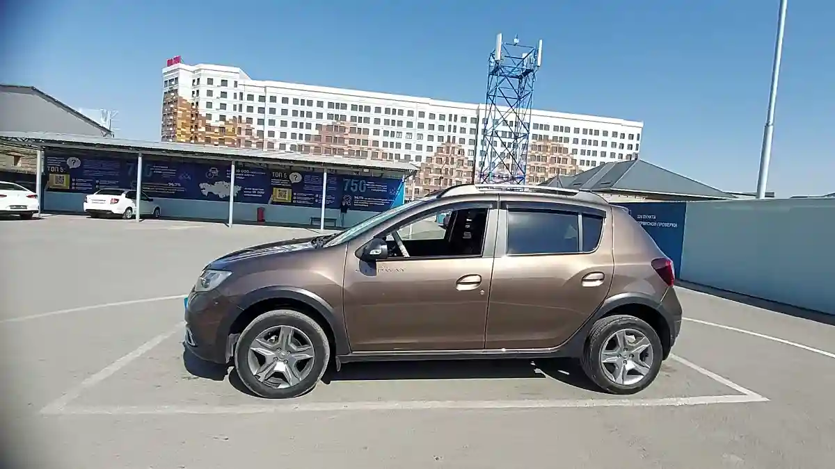 Renault Sandero 2021 года за 7 500 000 тг. в Шымкент