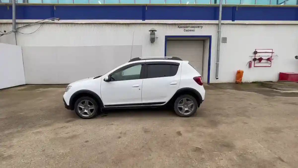 Renault Sandero 2021 года за 4 990 000 тг. в Уральск