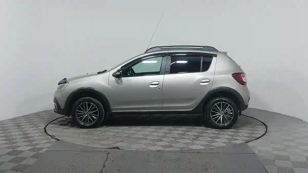 Renault Sandero 2019 года за 6 490 000 тг. в Астана