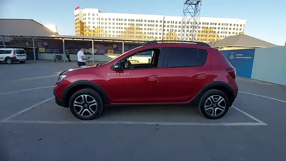 Renault Sandero 2020 года за 6 500 000 тг. в Шымкент