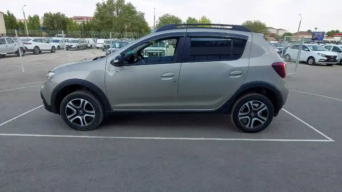 Renault Sandero 2020 года за 5 790 000 тг. в Алматы