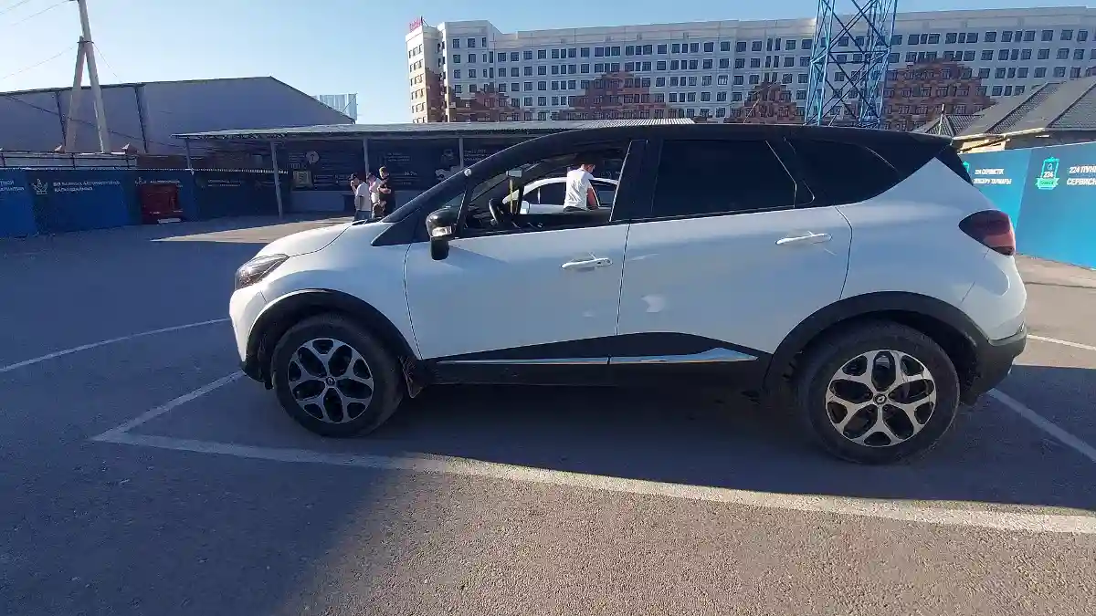 Renault Kaptur 2017 года за 6 500 000 тг. в Шымкент