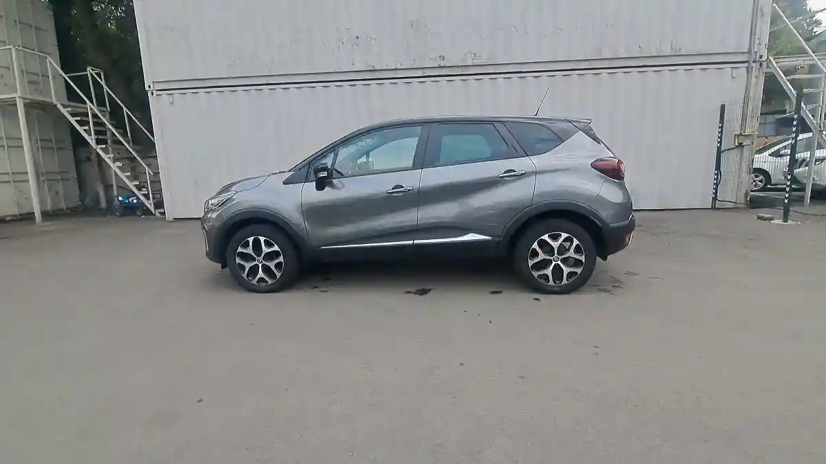 Renault Kaptur 2016 года за 7 360 000 тг. в Алматы