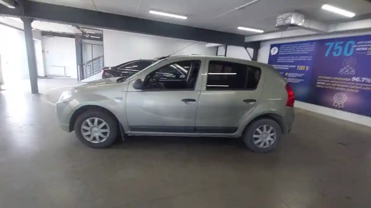 Renault Sandero 2012 года за 4 000 000 тг. в Астана