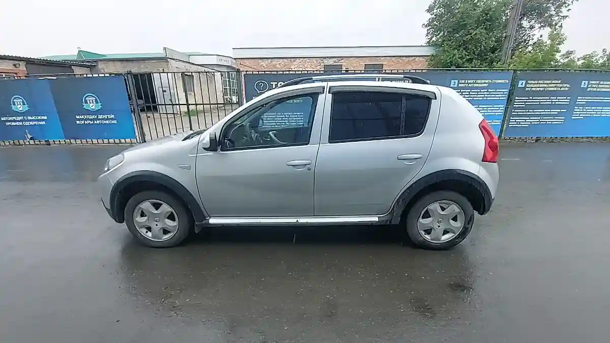 Renault Sandero 2014 года за 3 500 000 тг. в Актобе