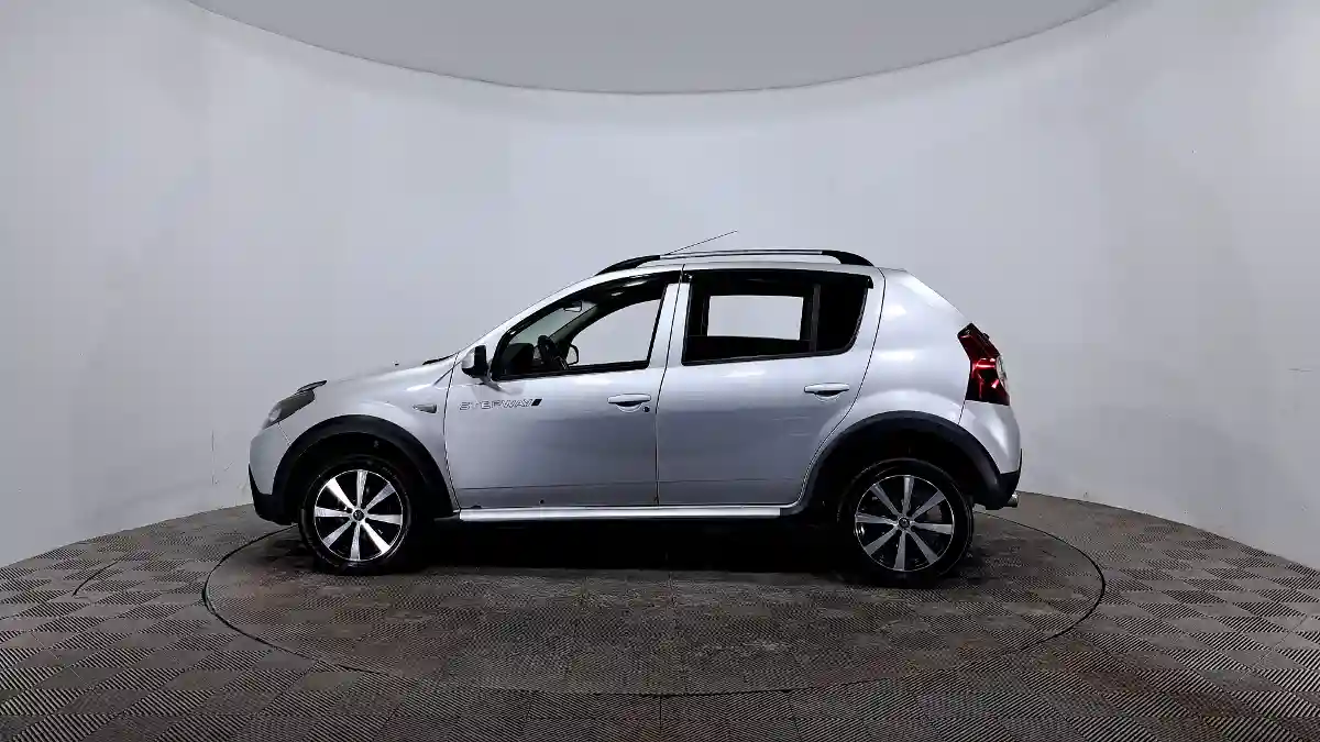 Renault Sandero 2014 года за 3 790 000 тг. в Астана