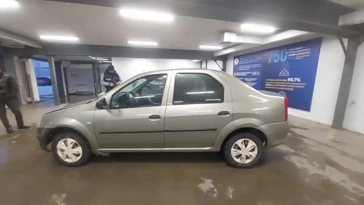 Renault Logan 2010 года за 1 700 000 тг. в Астана