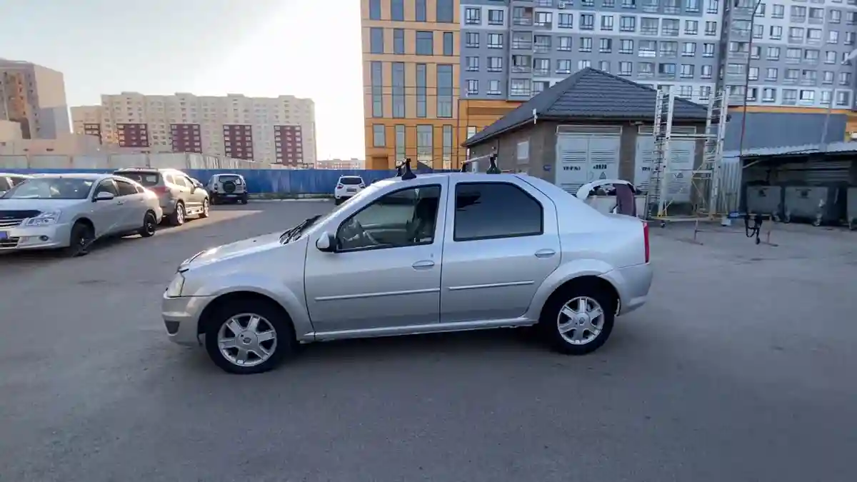 Renault Logan 2014 года за 2 100 000 тг. в Астана
