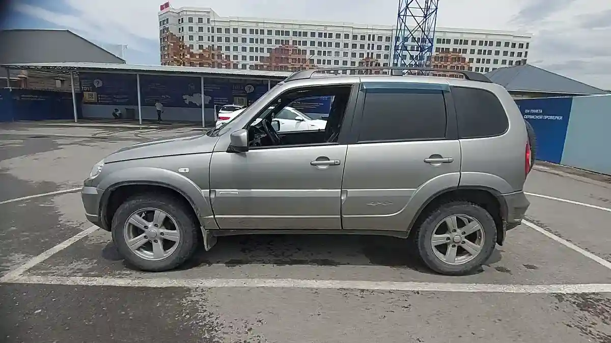 Chevrolet Niva 2014 года за 3 500 000 тг. в Шымкент