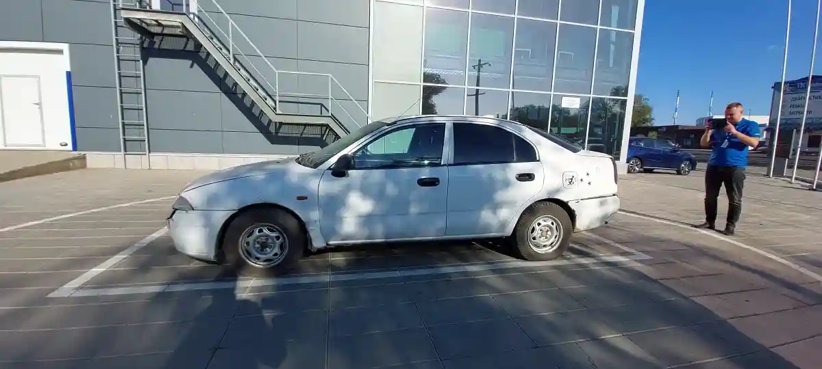 Mitsubishi Carisma 1995 года за 900 000 тг. в Уральск