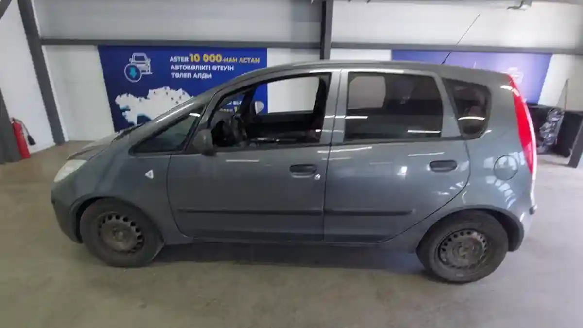 Mitsubishi Colt 2006 года за 2 500 000 тг. в Астана