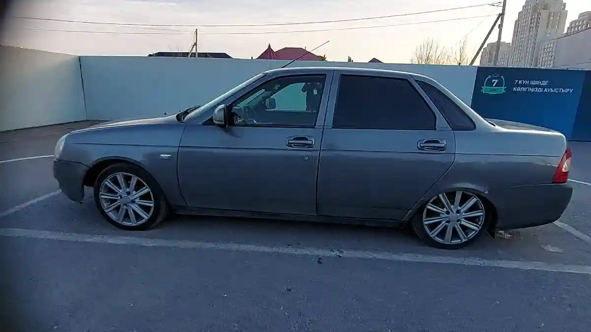 LADA (ВАЗ) Priora 2010 года за 1 800 000 тг. в Шымкент
