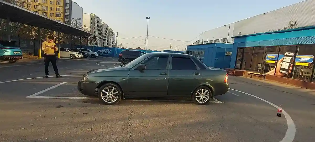 LADA (ВАЗ) Priora 2011 года за 1 500 000 тг. в Алматы