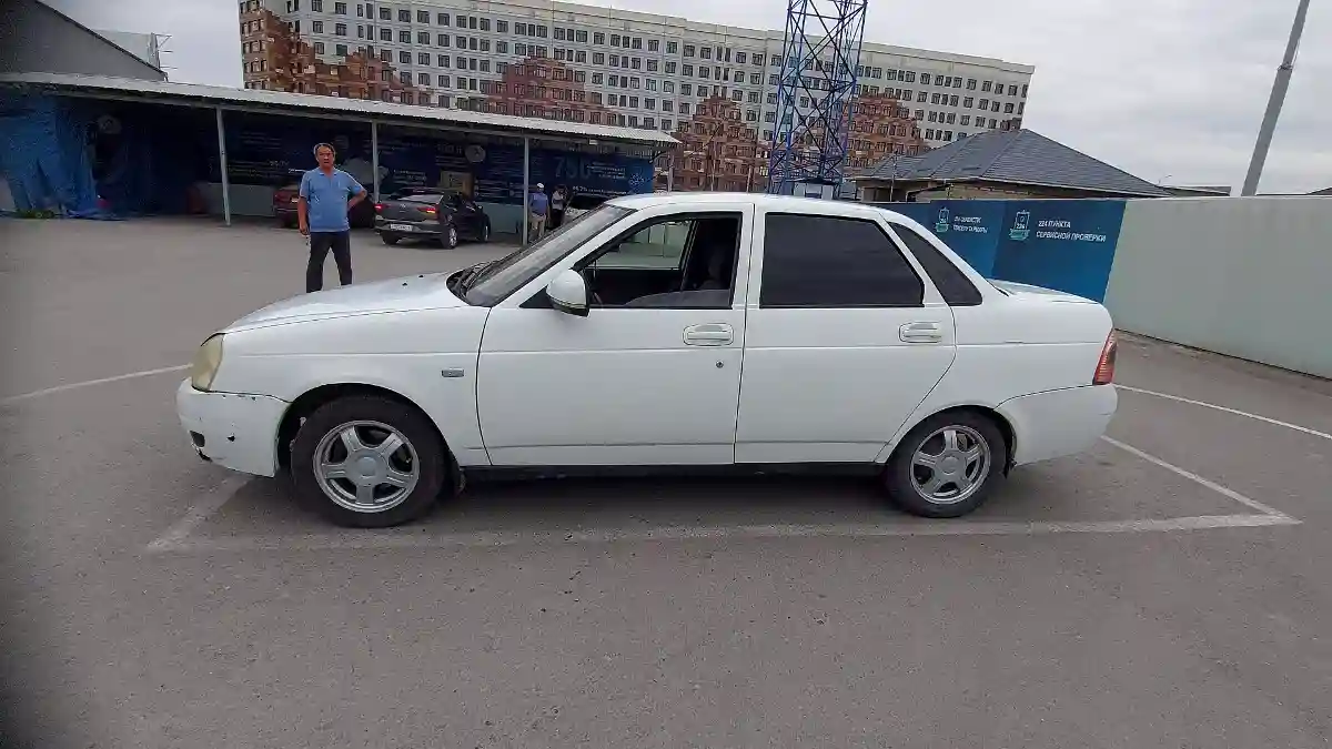 LADA (ВАЗ) Priora 2012 года за 2 000 000 тг. в Шымкент