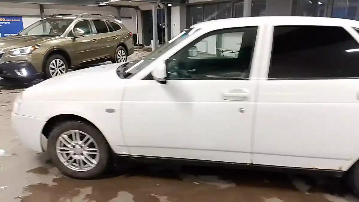 LADA (ВАЗ) Priora 2012 года за 2 000 000 тг. в Астана