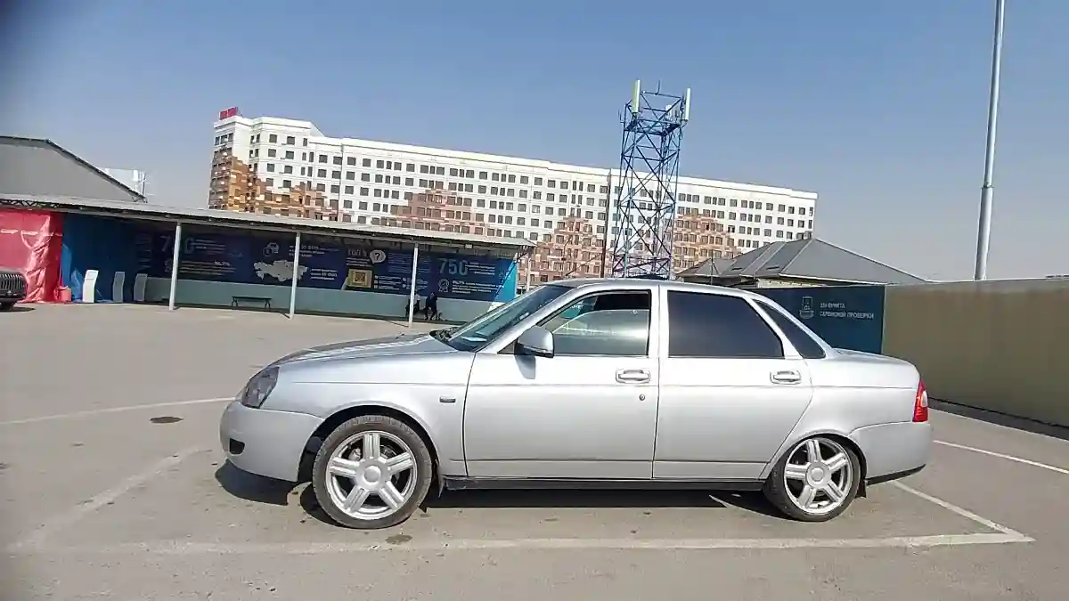 LADA (ВАЗ) Priora 2012 года за 2 500 000 тг. в Шымкент