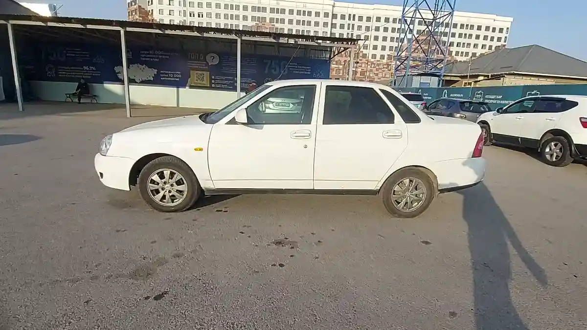 LADA (ВАЗ) Priora 2012 года за 2 000 000 тг. в Шымкент