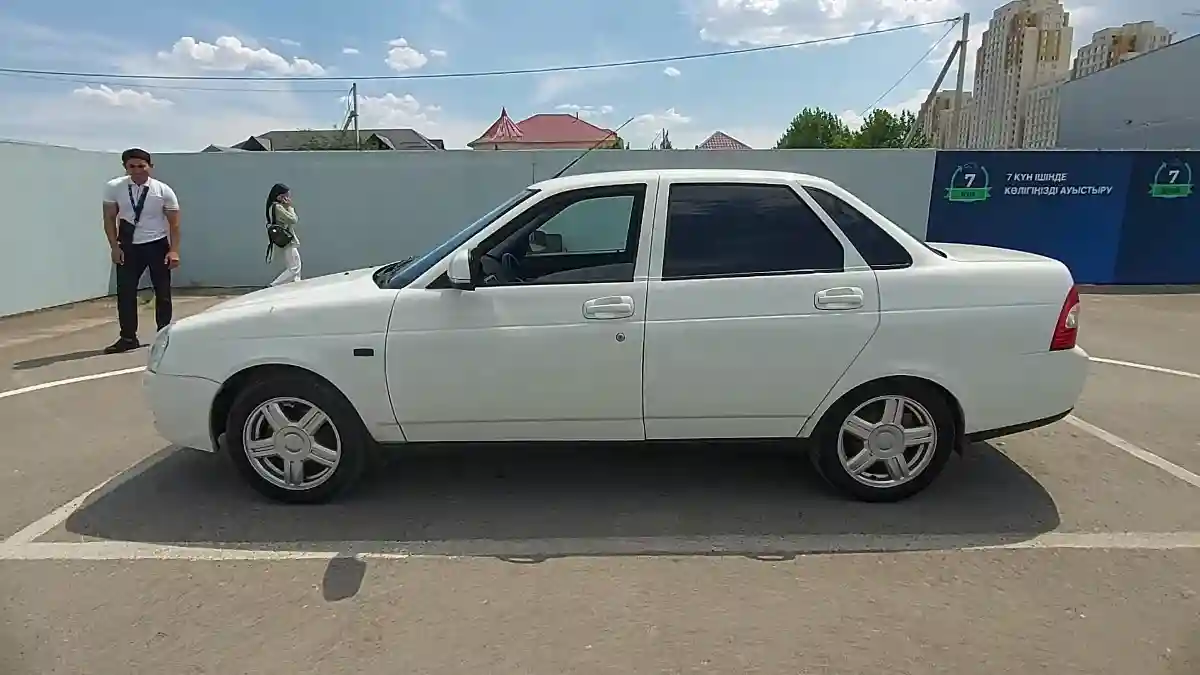 LADA (ВАЗ) Priora 2013 года за 2 100 000 тг. в Шымкент