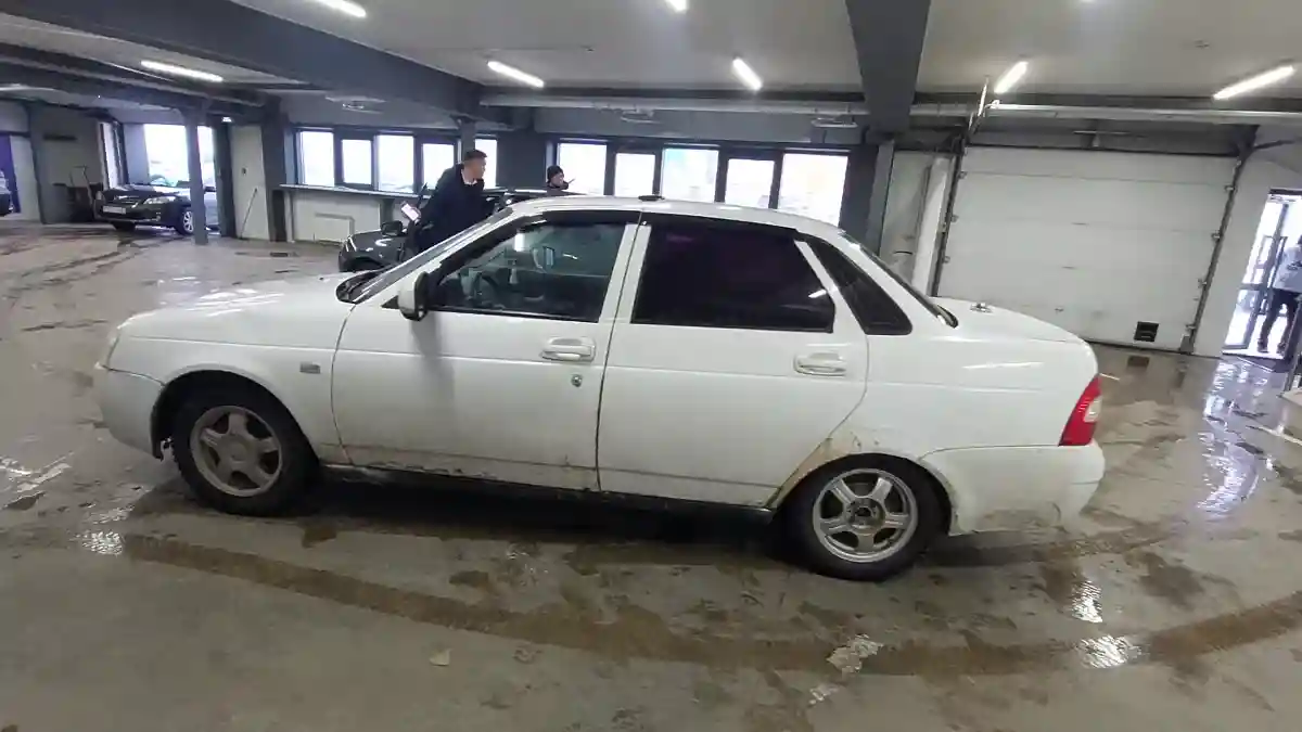 LADA (ВАЗ) Priora 2013 года за 2 000 000 тг. в Астана