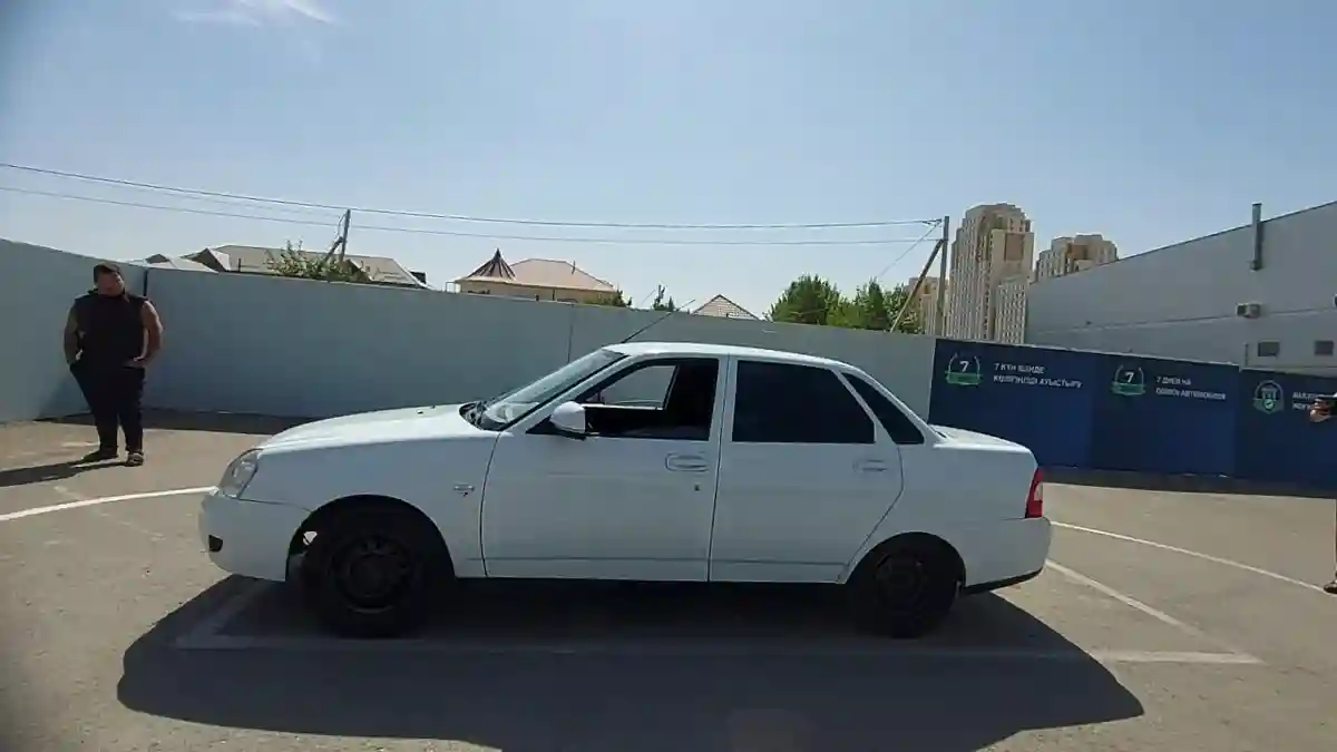 LADA (ВАЗ) Priora 2013 года за 3 000 000 тг. в Шымкент