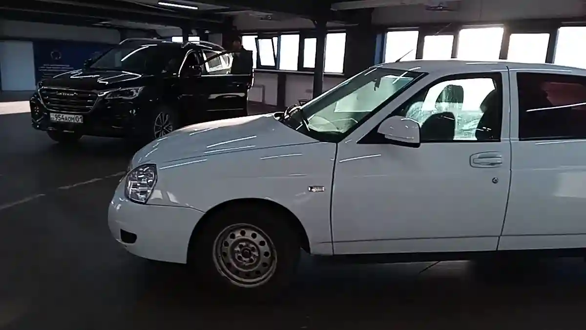 LADA (ВАЗ) Priora 2013 года за 2 000 000 тг. в Астана