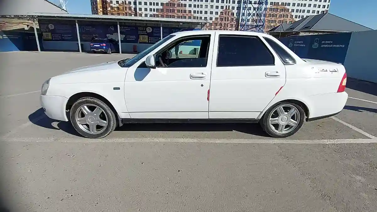 LADA (ВАЗ) Priora 2013 года за 3 000 000 тг. в Шымкент