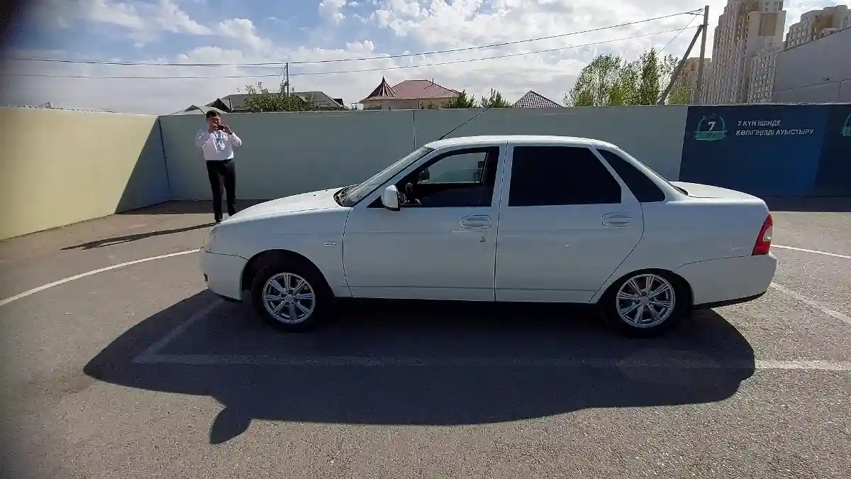 LADA (ВАЗ) Priora 2013 года за 2 200 000 тг. в Шымкент