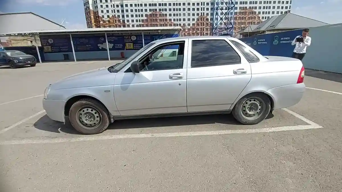 LADA (ВАЗ) Priora 2013 года за 2 200 000 тг. в Шымкент