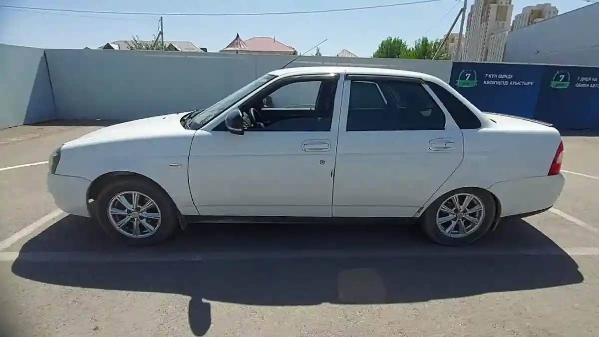 LADA (ВАЗ) Priora 2013 года за 2 500 000 тг. в Шымкент