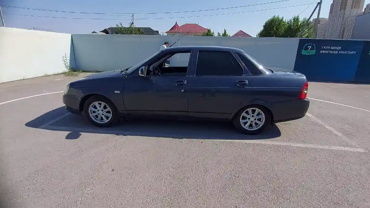 LADA (ВАЗ) Priora 2013 года за 2 500 000 тг. в Шымкент