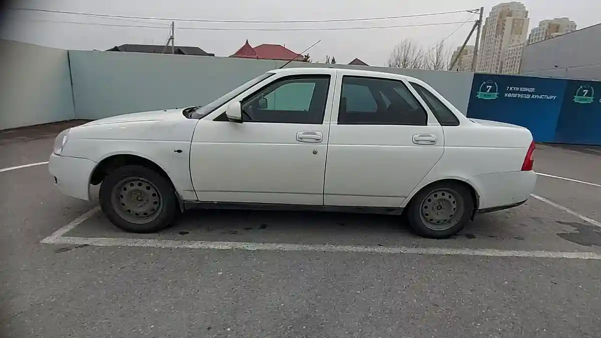 LADA (ВАЗ) Priora 2013 года за 1 800 000 тг. в Шымкент